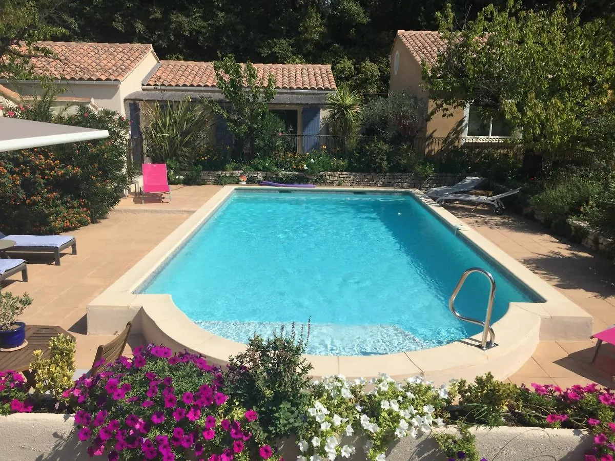 Les Hauts D'Eyragues Gite Aigue Marine Meuble Classe 4 Etoiles