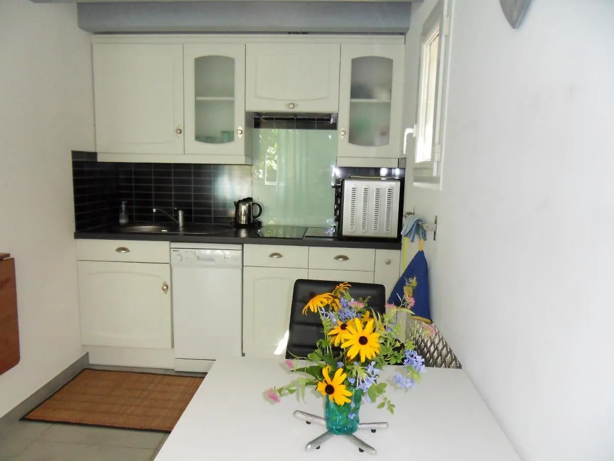 Holiday home Les Hauts D'Eyragues Gite Aigue Marine Meuble Classe 4 Etoiles France