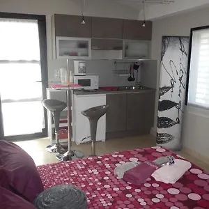  Hébergement de vacances Le Lou Jas